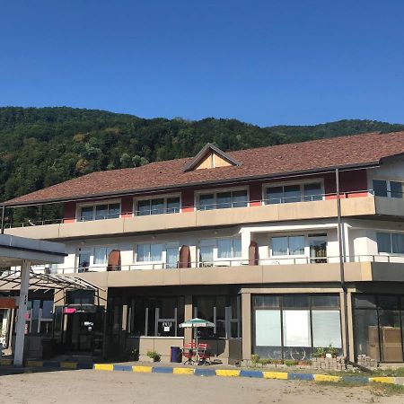 Hotel Time-Out - Valea Oltului Balota  Exterior foto